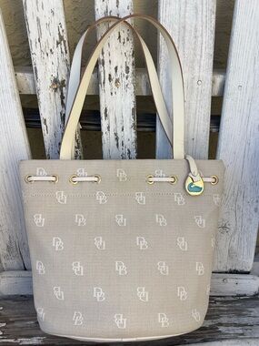 Dooney & Bourke Signature Monogram Bucket Bag Drawstrings Tote Canvas & Leather
